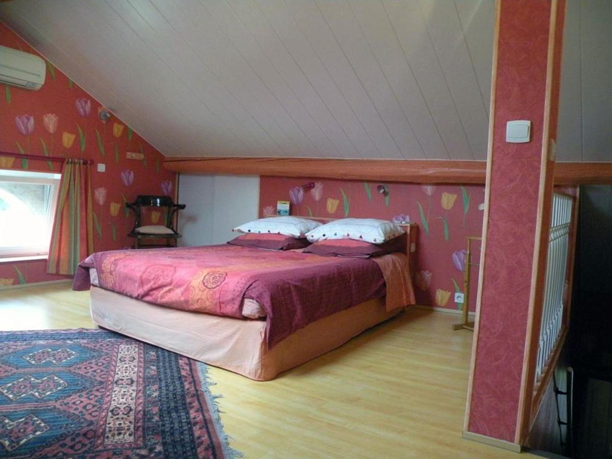 La Providence, Chambres D'Hotes Saint-Sernin-du-Plain Dış mekan fotoğraf